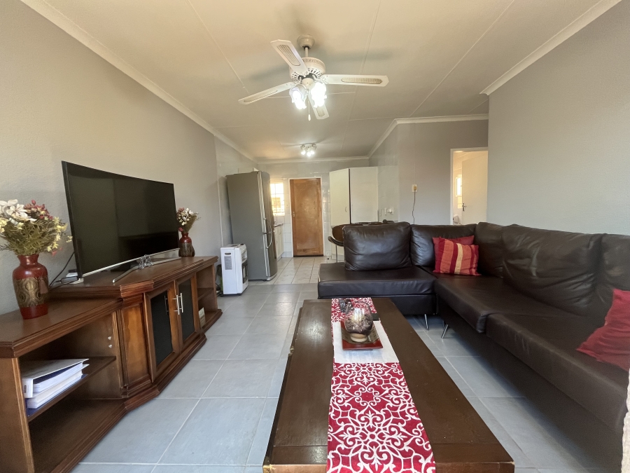 3 Bedroom Property for Sale in Safari Gardens North West
